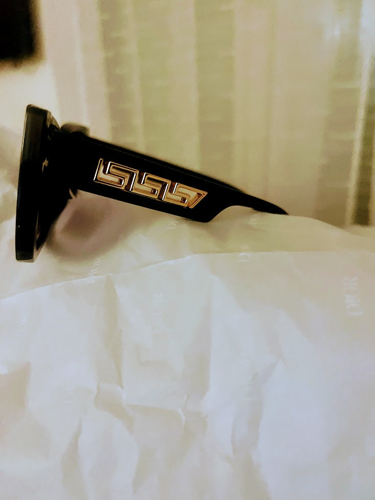 Lunettes de Soleil - "Black Greek Gold